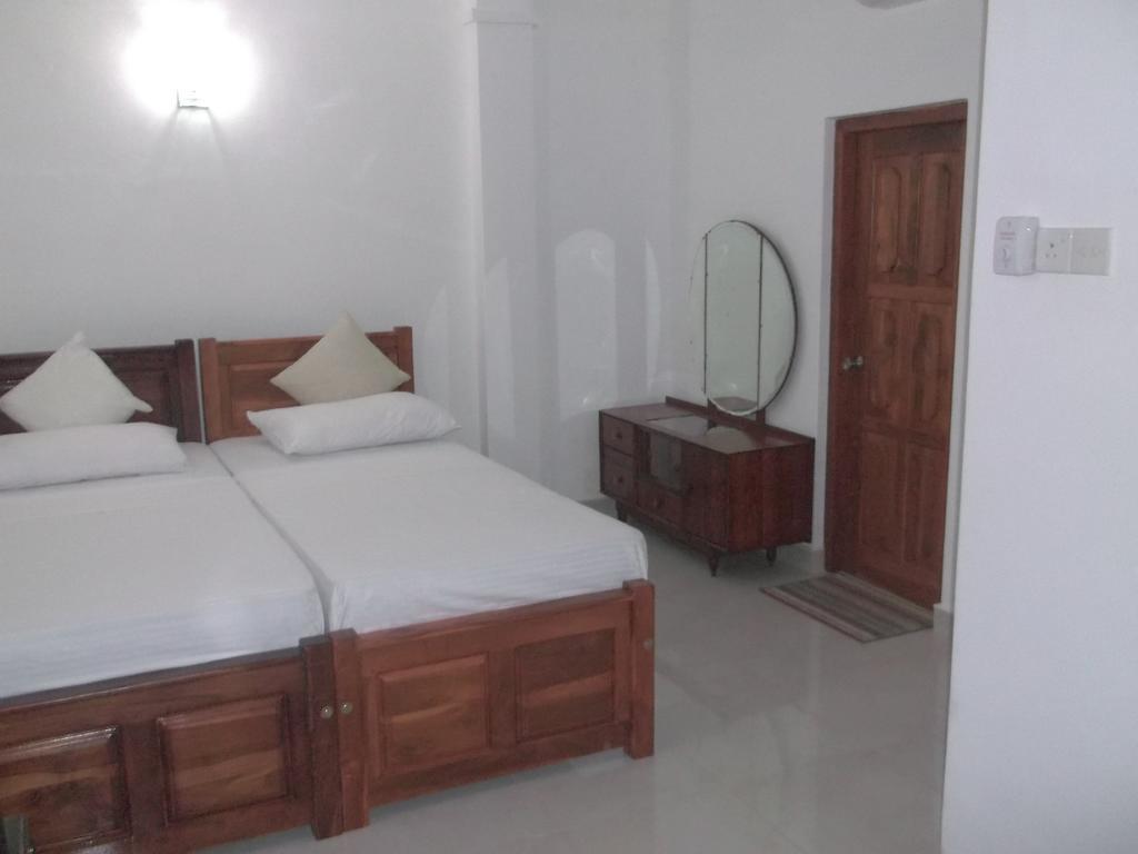 Srilanka Ayurveda Hotel Хиккадува Номер фото