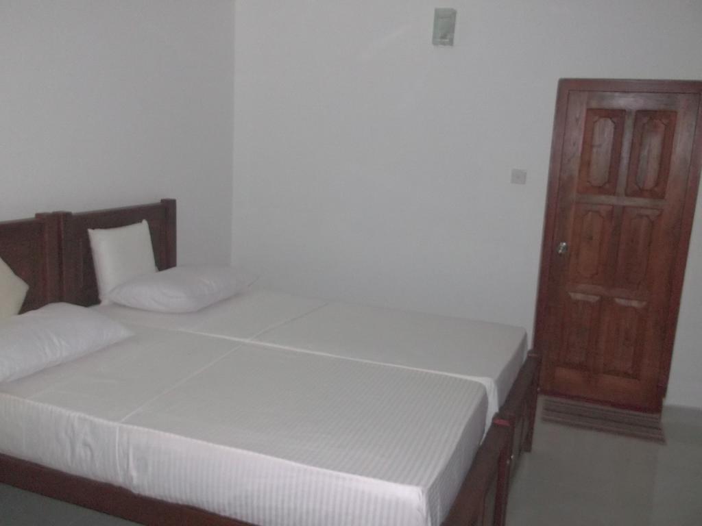 Srilanka Ayurveda Hotel Хиккадува Номер фото